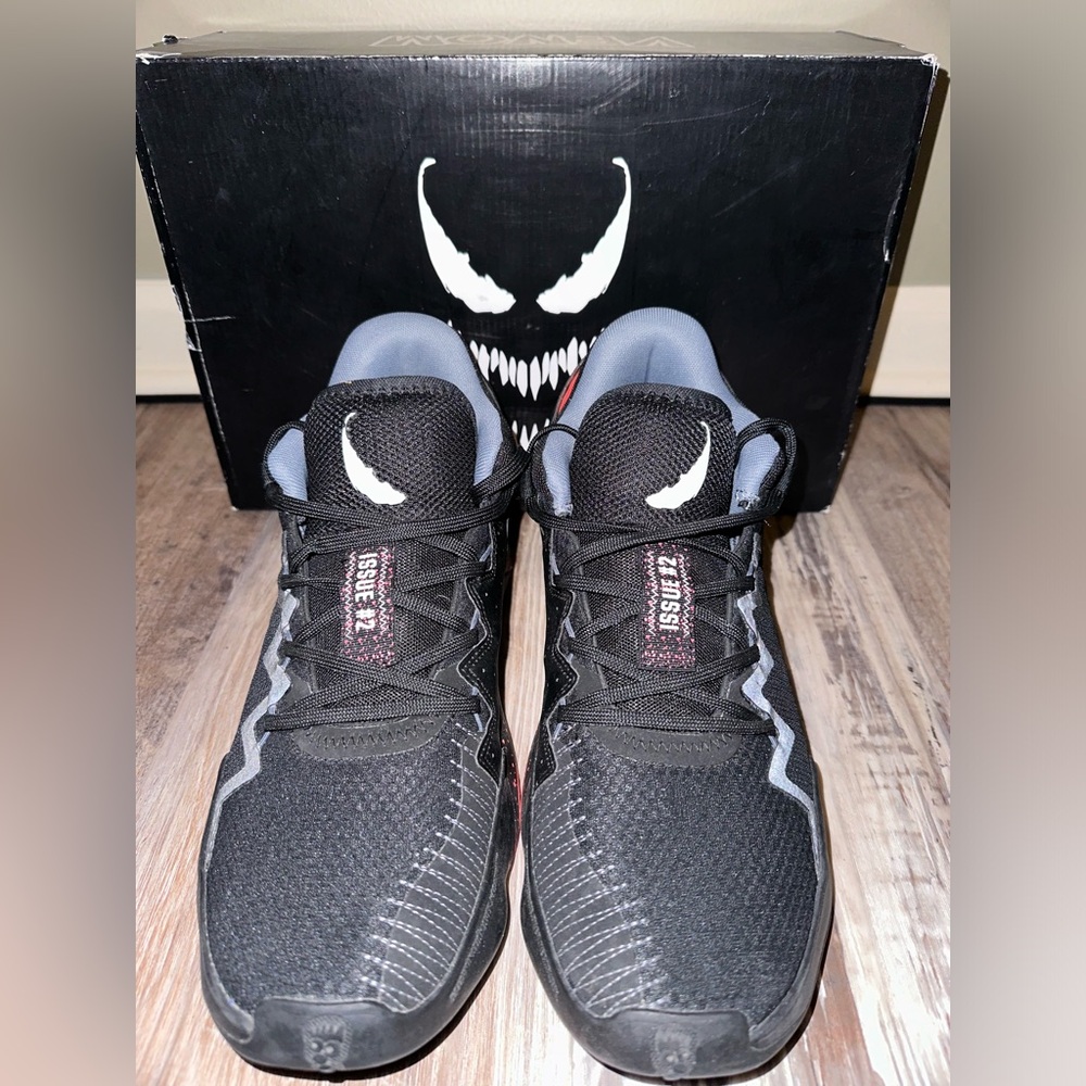 DON Issue 2 Venom Shoes (with box) Mens Size 10